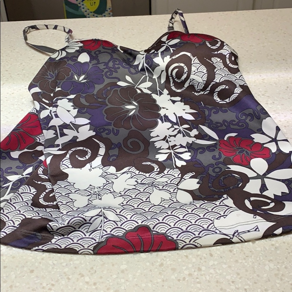 ATHLETA TOP - Picture 1 of 5